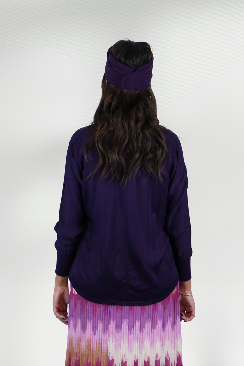 FELICIA PURPLE V-NECK SATIN-FEEL BLOUSE
