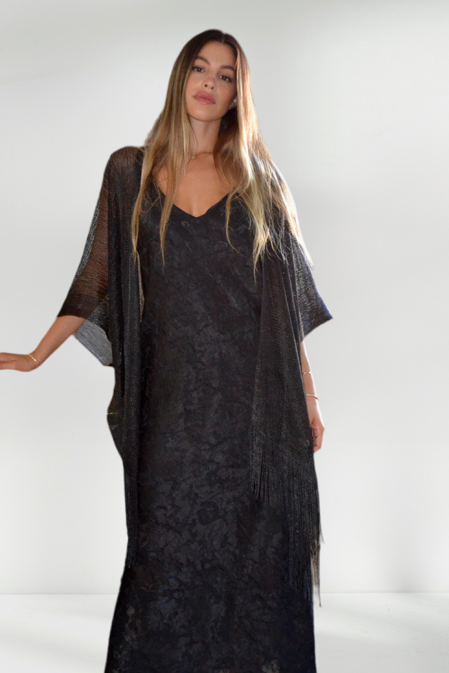 BAYA BLACK KIMONO WITH FRINGE DETAILS
