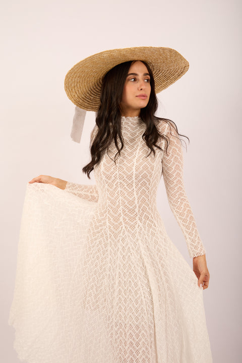 Luna Lace Maxi Dress – White