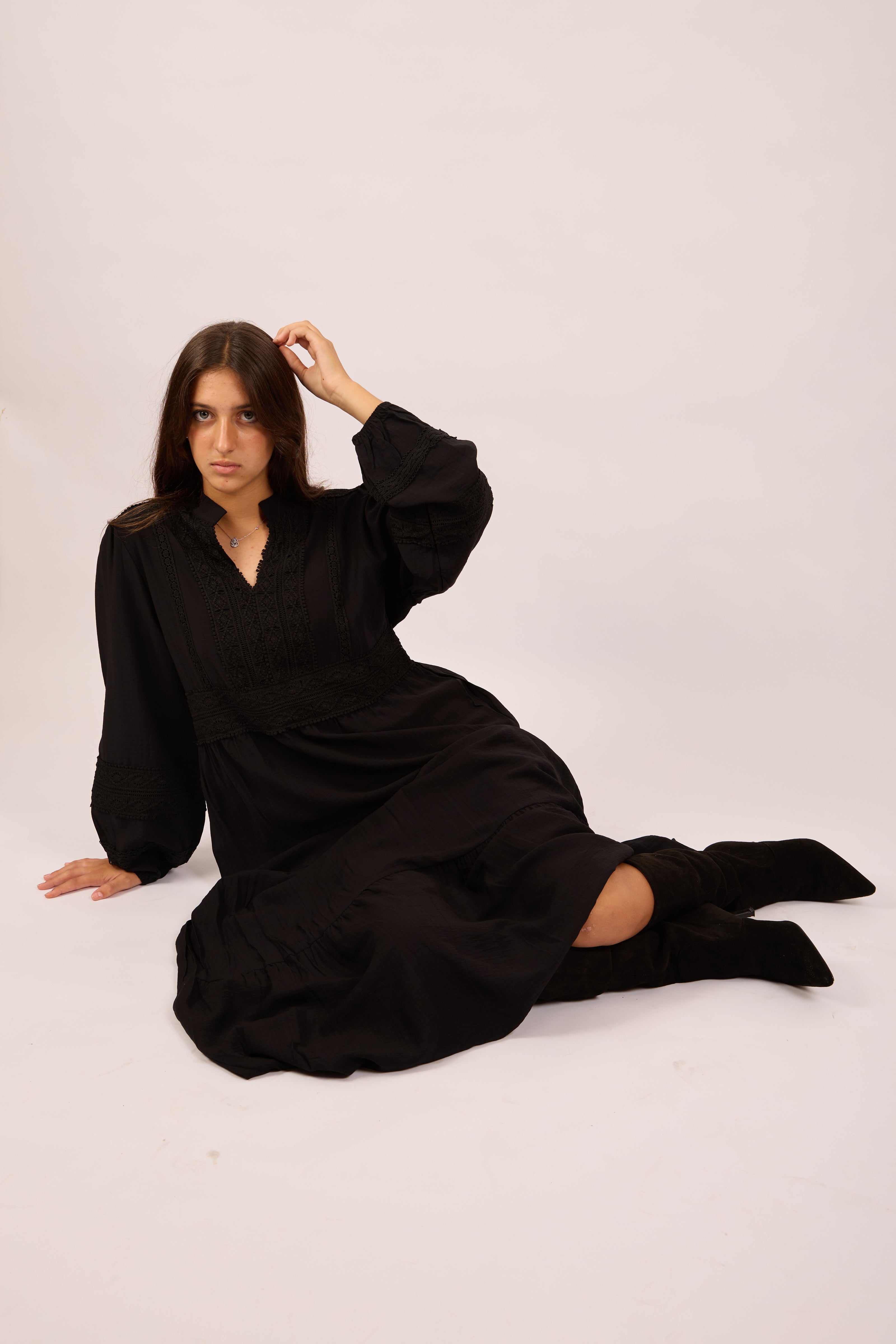 Noor Embroidered Maxi Dress – Black/Beige