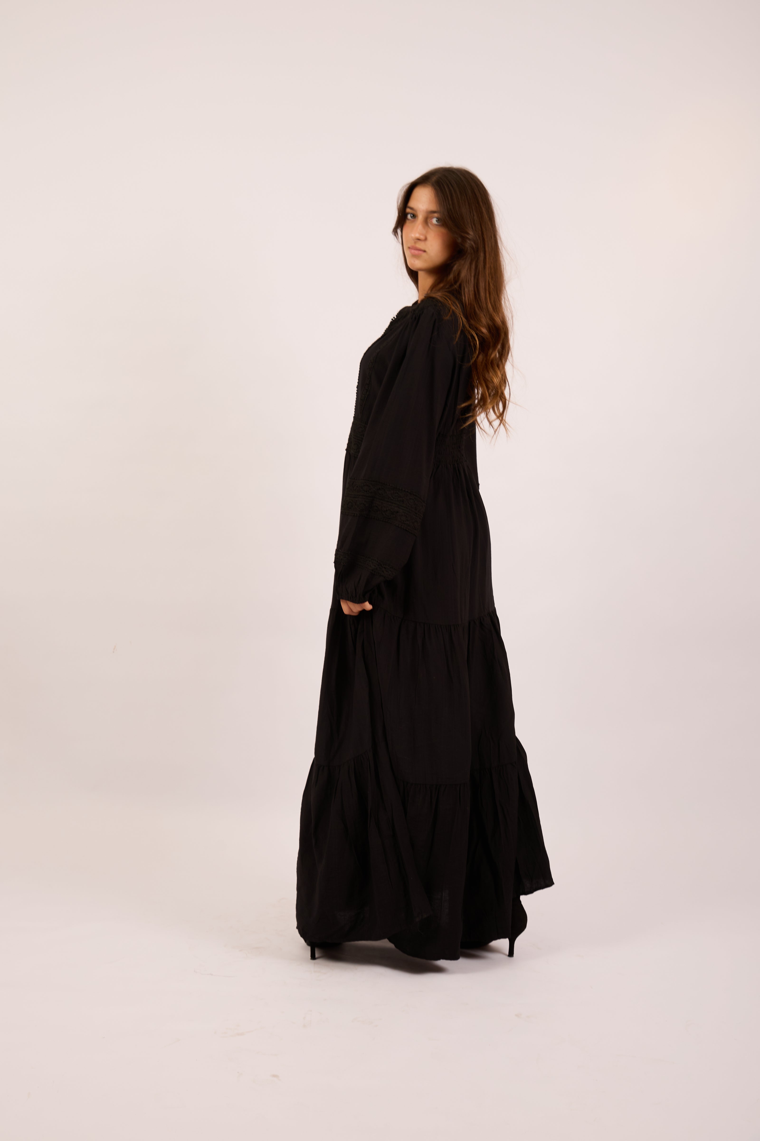 Noor Embroidered Maxi Dress – Black/Beige