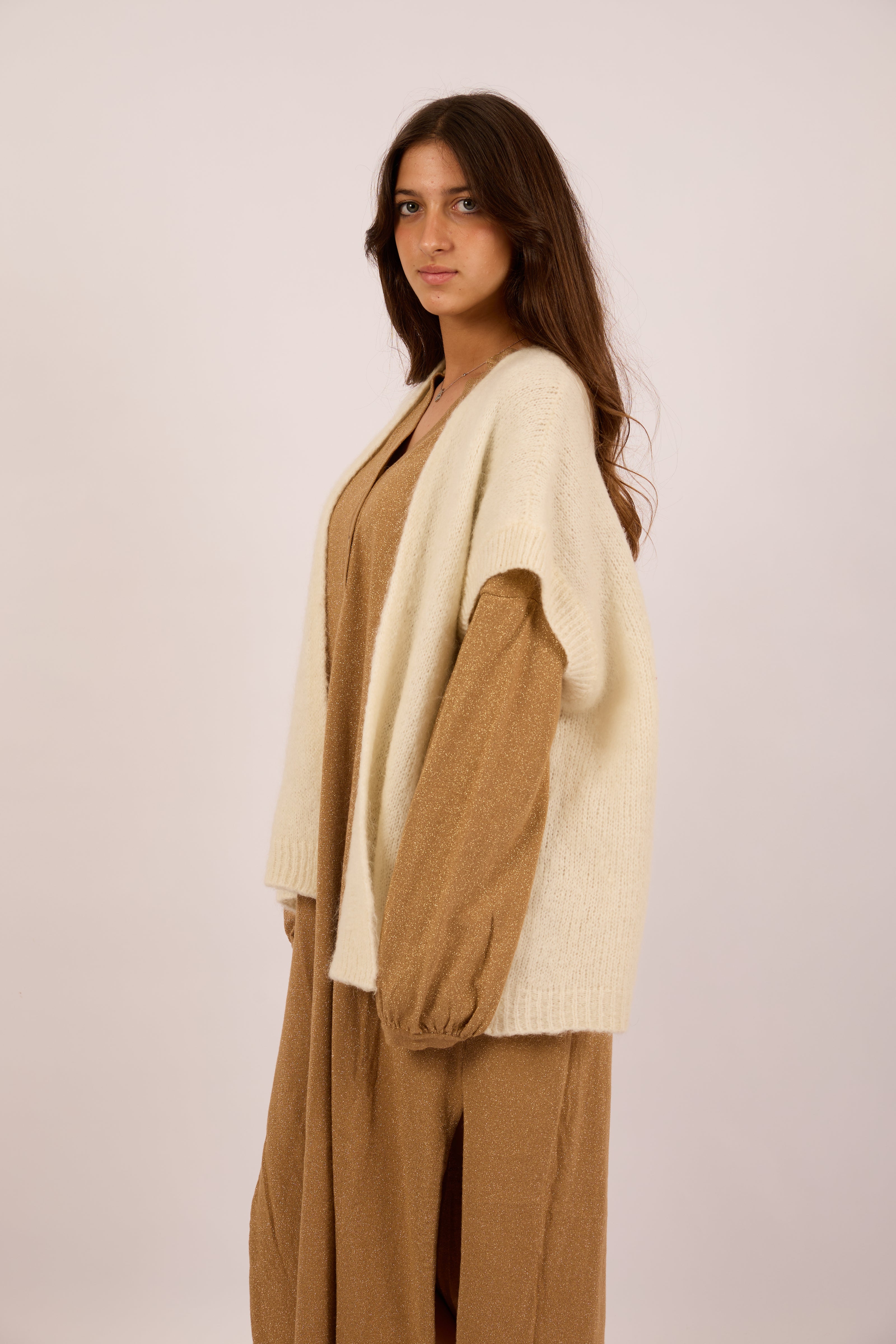 Noa Sleeveless Knit Vest – Ivory/Beige