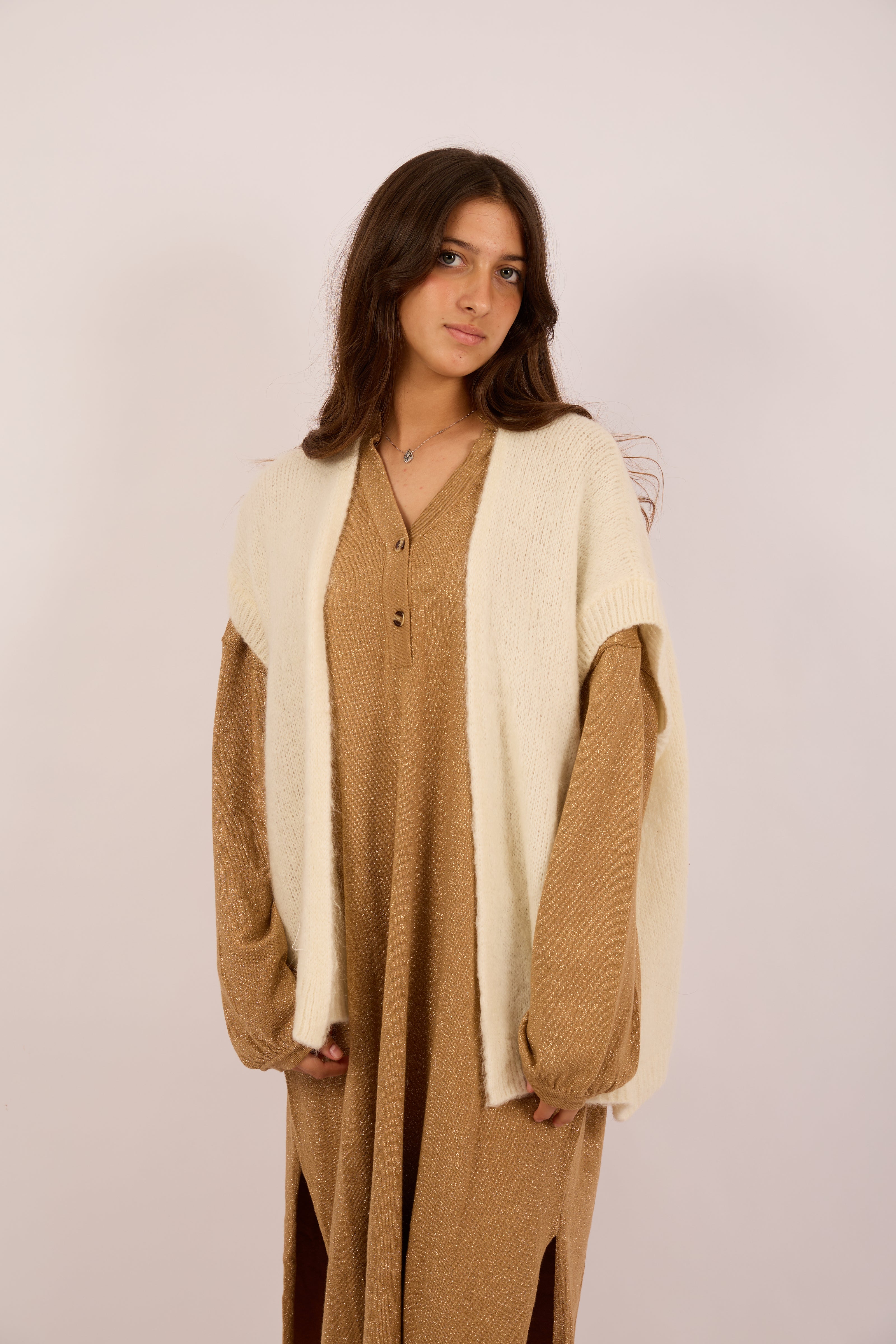 Noa Sleeveless Knit Vest – Ivory/Beige