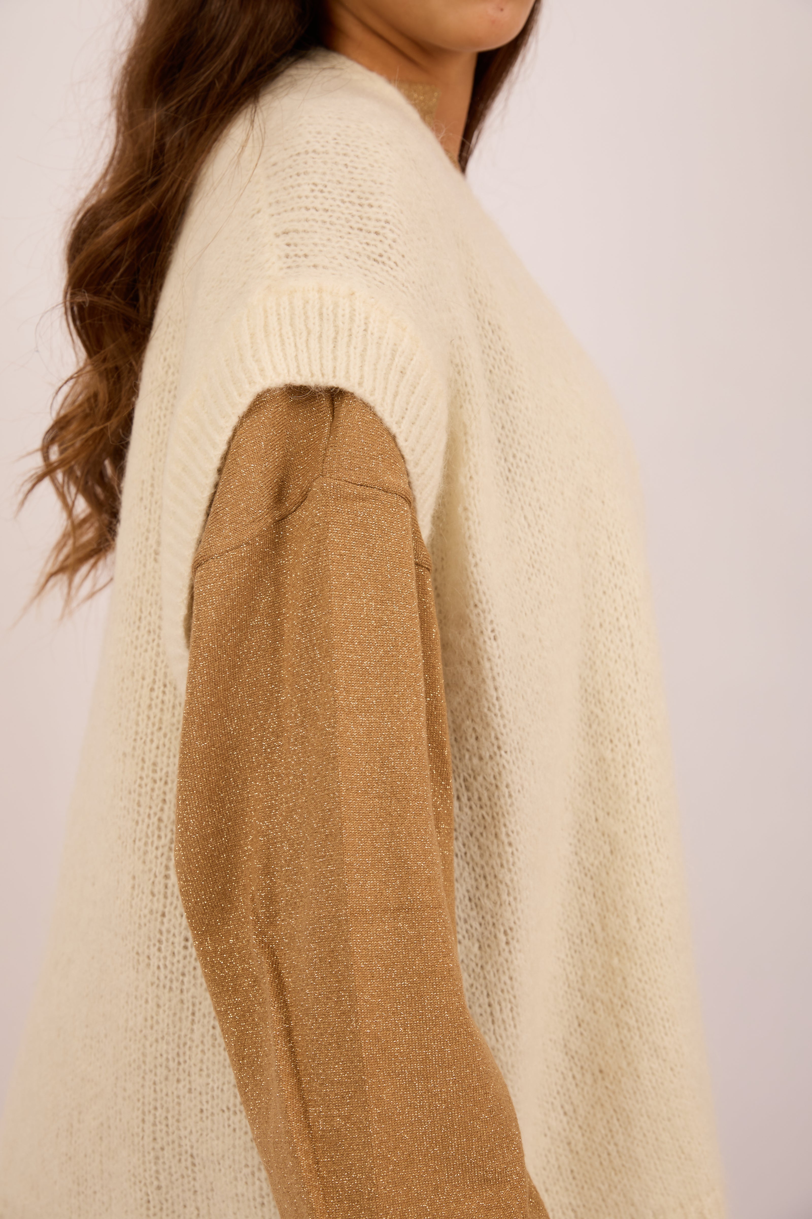 Noa Sleeveless Knit Vest – Ivory/Beige