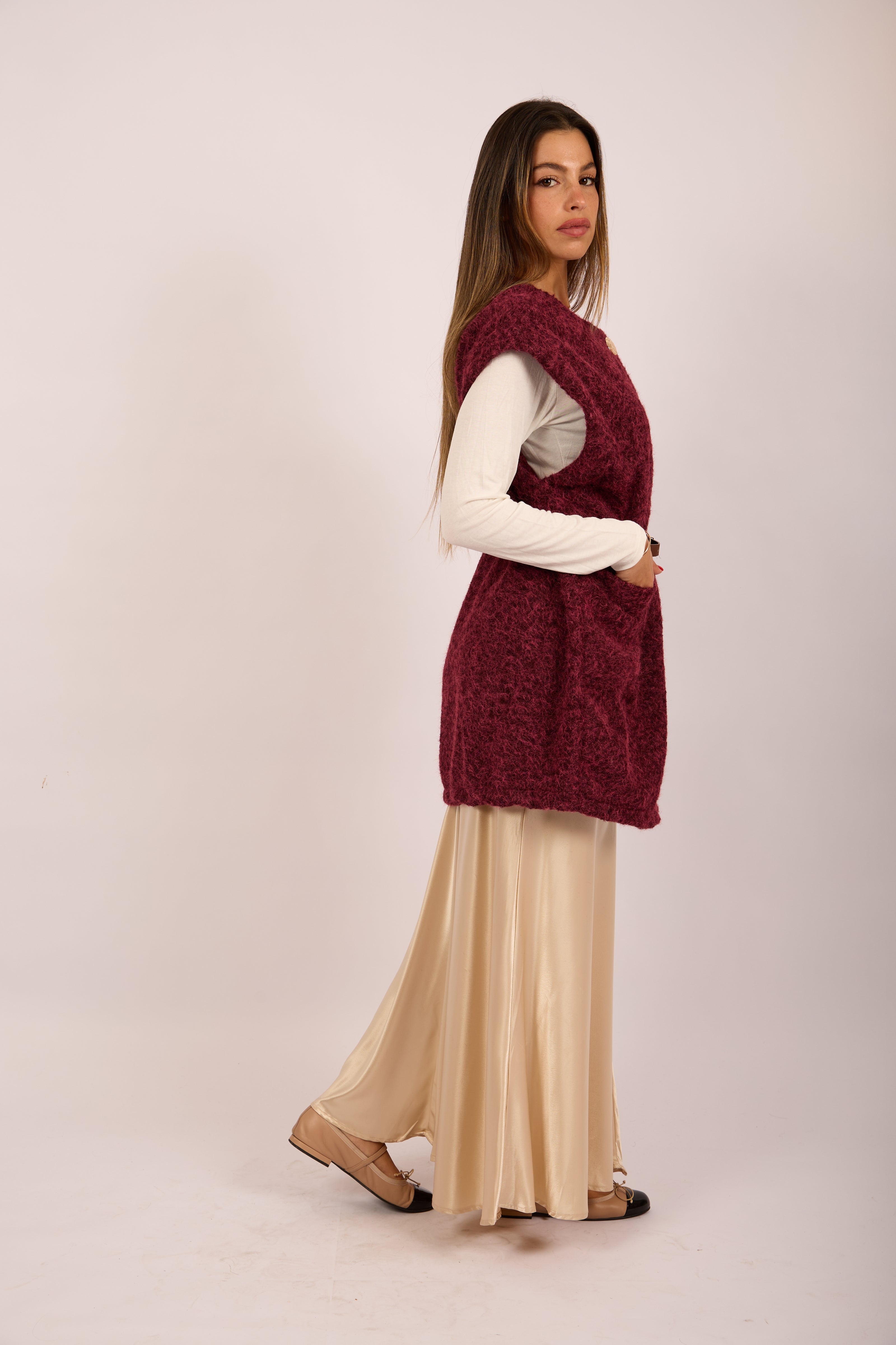 Sanava Textured Vest –  Ivory, Brown, Burgundy & Black
