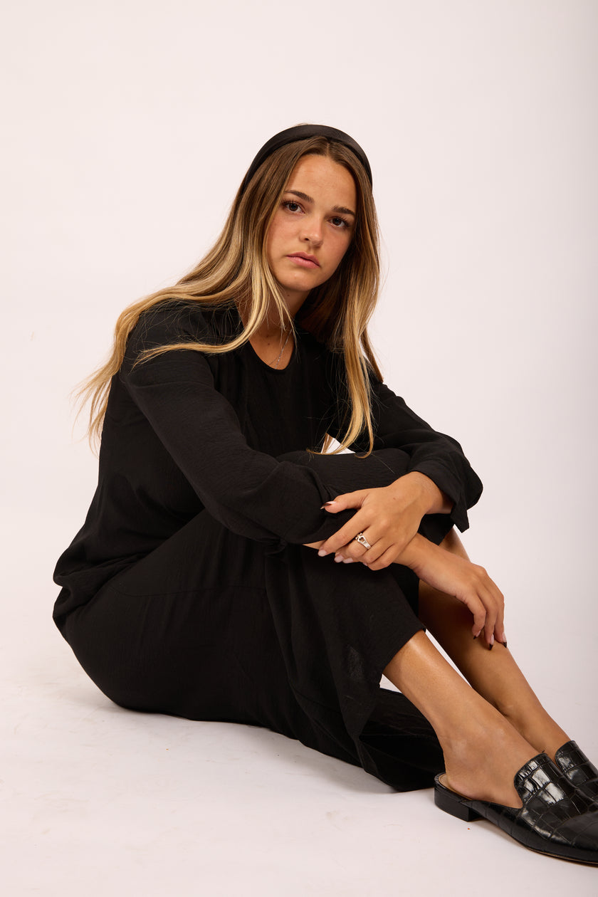 Jasmine Black Maxi Dress with Gold Buckle – Modern Elegance