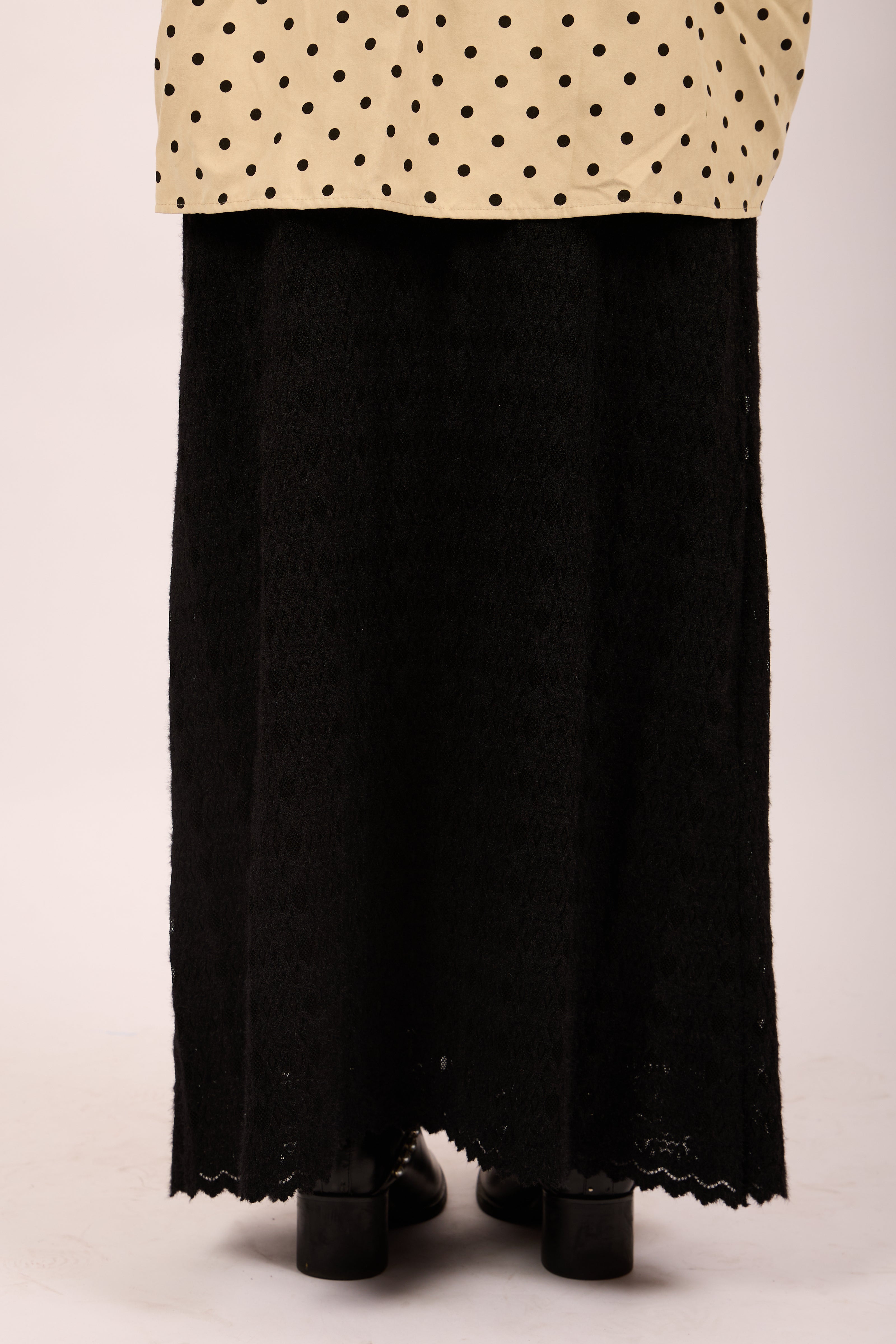 Laureen Black Knit Maxi Skirt – Textured Elegance