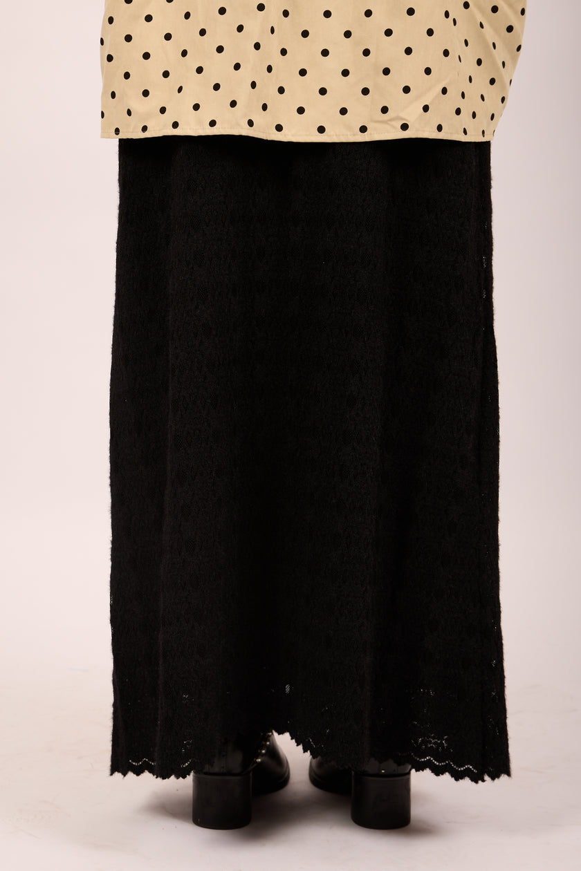 Laureen Black Knit Maxi Skirt – Textured Elegance