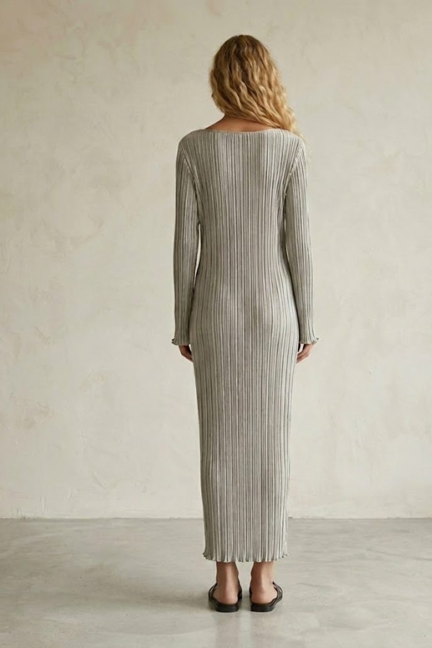 Vaina Pleated Maxi Dress with Tie-Waist