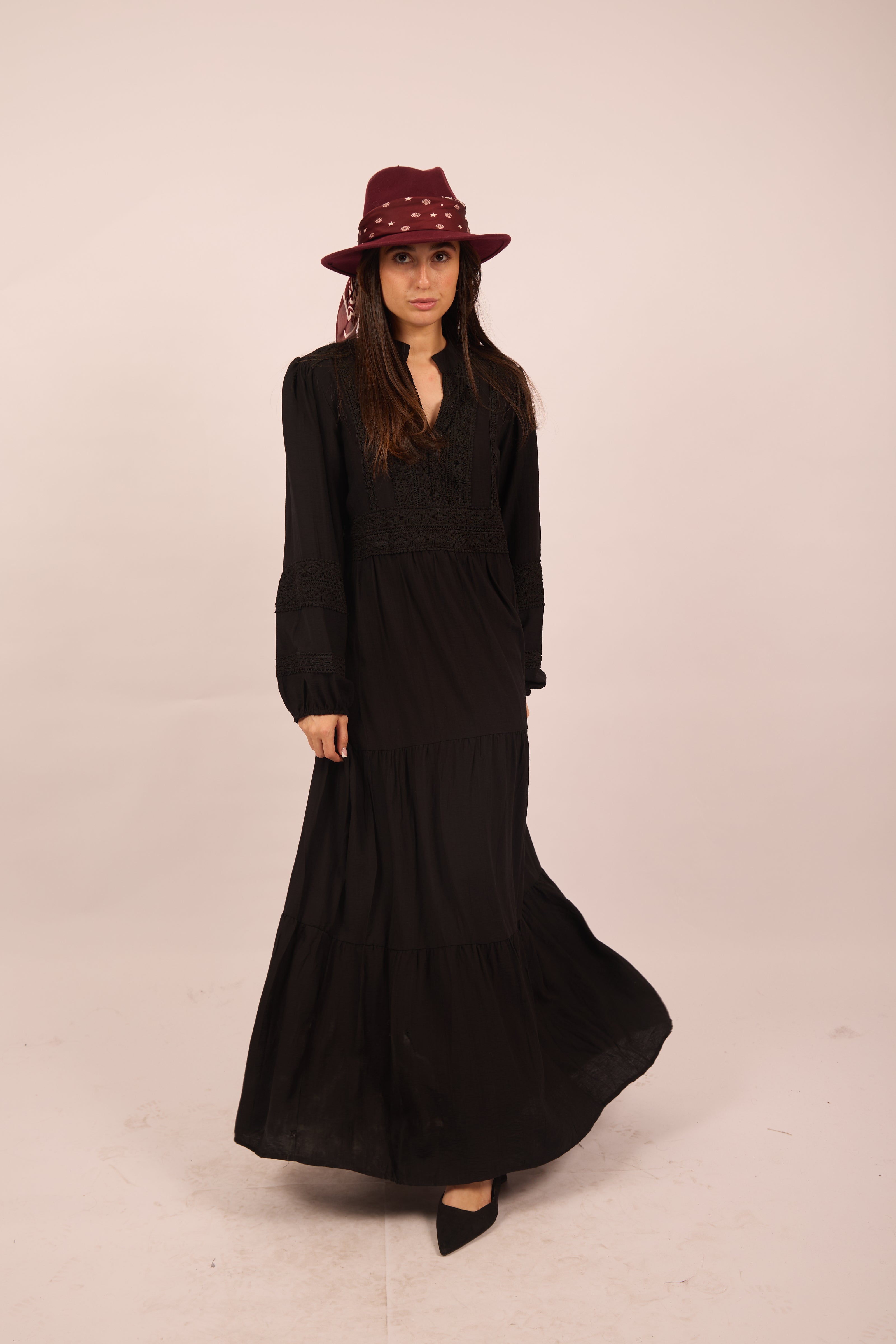 Noor Embroidered Maxi Dress – Black/Beige