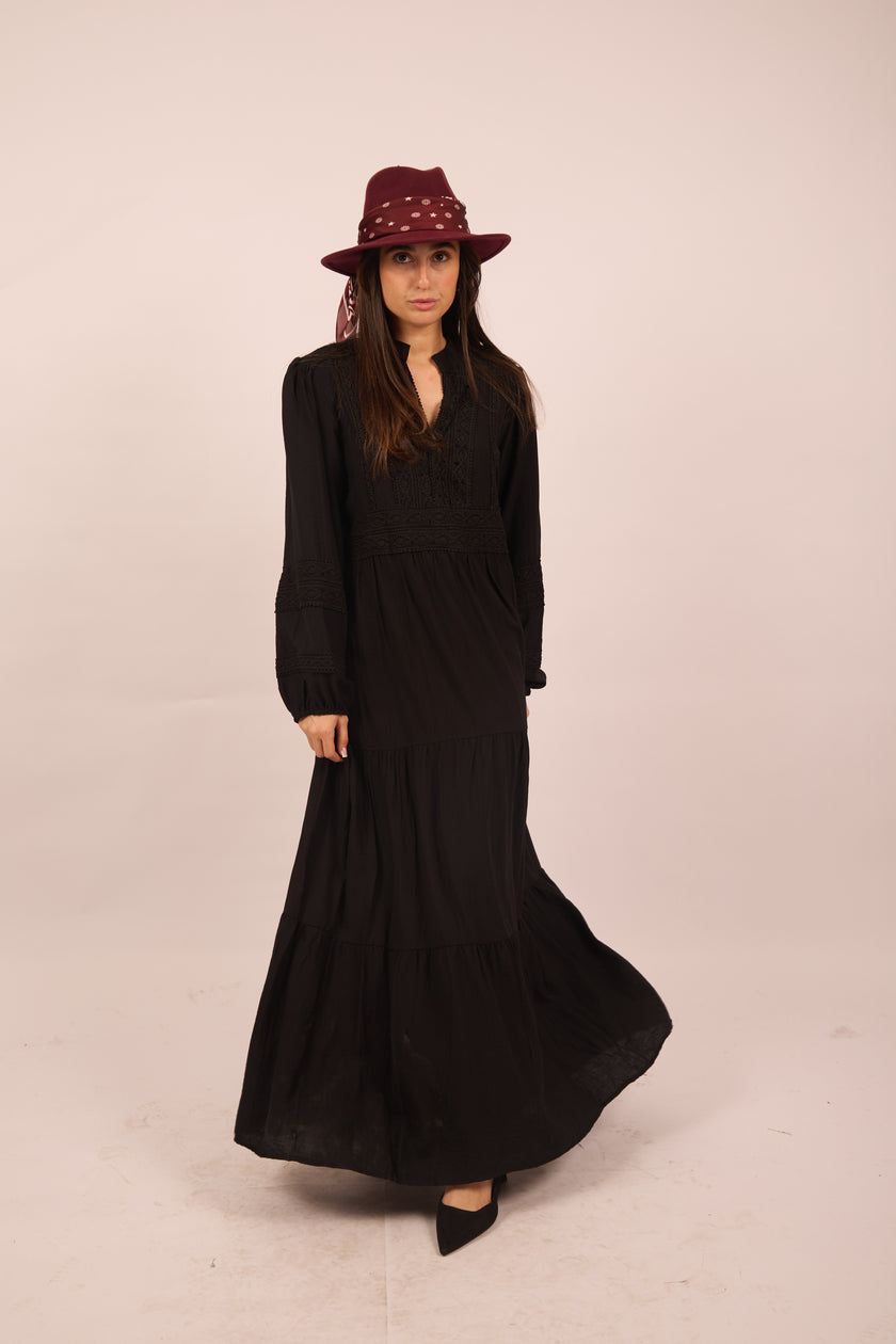 Noor Embroidered Maxi Dress – Black/Beige