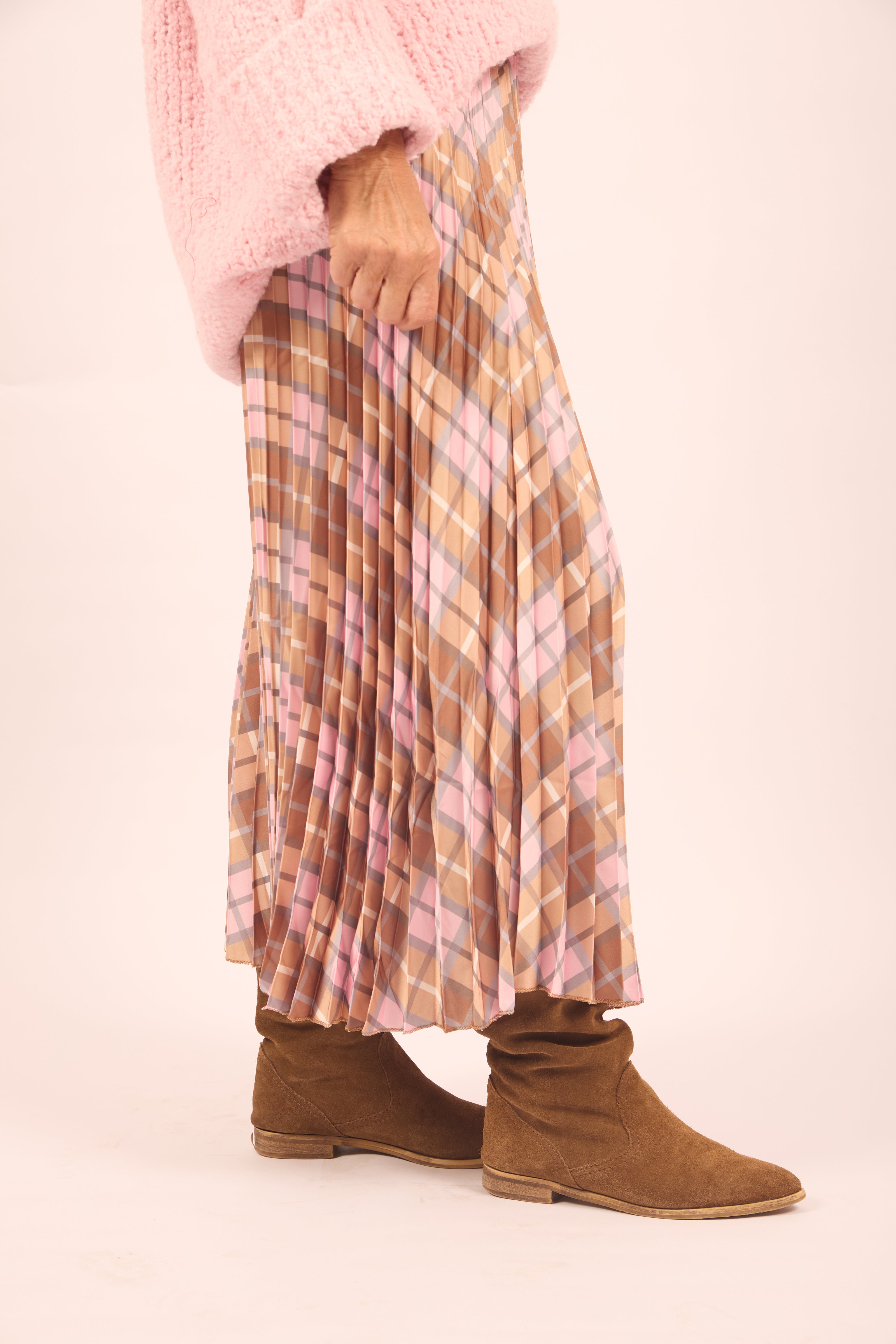 Maya Modest Pleated Maxi Skirt in Geometric Pink & Taupe